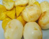 Foto langkah ke 3 dari resep Tahu telur kuah santan kuning.