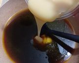 Foto langkah ke 6 dari resep Bolu Karamel Sarang Semut.