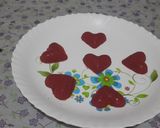 A picture of step 5 of White chocolate compound red heart shape chocolate.