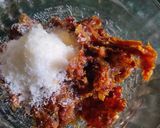 A picture of step 1 of Dates coconut laddu.