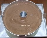 Foto langkah ke 6 dari resep Choco Chiffon Cake.