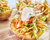 Foto del paso 4 de la receta: Cestitas de plátano macho rellenas con ensalada