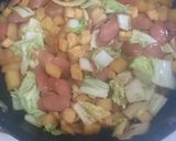 Foto langkah ke 8 dari resep Oseng tahu sosis kentang simple banget.