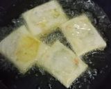Foto langkah ke 3 dari resep Martabak telur mini.