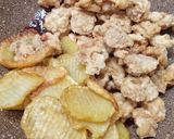 Foto langkah ke 4 dari resep Chicken Potato Chachacha.