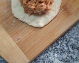 A picture of step 6 of Stuffed Chicken Bun.