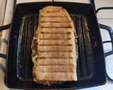Une image de l'étape 7 de Panini Boeuf-Echalote-Cheddar.