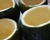 Foto del paso 1 de la receta Calabacines rellenos de verdura y atún