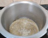 A picture of step 2 of Drumstick aloo curry.