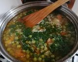 đ§ĄMennyei csirkĂ©s raguleves - Jucus mĂłdrađ§Ą recept fĂĄzis 5 fotĂłja