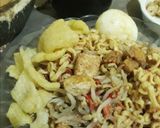 Foto langkah ke 4 dari resep Rujak Mie.