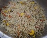 A picture of step 7 of Chicken fried rice🍽🍴.