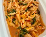 Foto langkah ke 3 dari resep Tumis jamur kemangi.