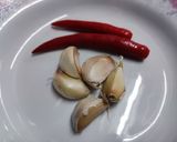 รูปขั้นตอนการทำที่ 3 ของ อกไก่ผัดพริกเกลือ