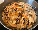 A picture of step 4 of Chinese Cuisine- Sour & Spicy Soup.
