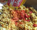 Foto langkah ke 4 dari resep Nasi Goreng Kunyit.