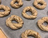 Foto del passaggio 5 della ricetta TARALLI NAPOLETANI 'nzogna e pepe