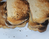 Foto del paso 4 de la receta: Tostadas de salmón ahumado con aguacate y queso Philadelphia