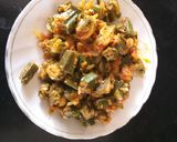 A picture of step 2 of Lady finger masala.