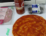 Foto del paso 2 de la receta: Pizza austera en Horno microondas (4 ingredientes)