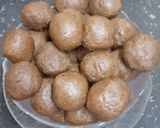 સુંઠ ની લાડુડી (Sundh ladudi Recipe In Gujarati) રેસીપી સ્ટેપ2ફોટો