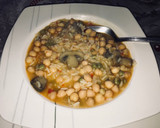 Foto del paso 10 de la receta: Sopa-guiso de garbanzos arvejas y champiñones
