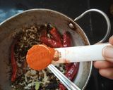 A picture of step 6 of Chettinad chicken fry.
