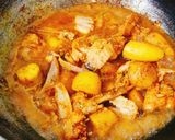 Hình bước làm 2 của món Cánh gà nấu cari