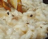A picture of step 4 of Risotto with Pears, Cheese, and Black Pepper.