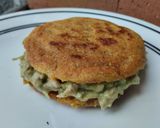 Foto del paso 6 de la receta: Arepa🫓🌽🌮 rellena de aguacate y pollo🥑🍗🫓