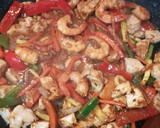 Foto del paso 10 de la receta: Chop suey de pollo y langostinos