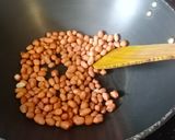 मूंगफली गुड़ की चिक्की (moongfali gur ki chikki recipe in Hindi) रेसिपी चरण 1 फोटो