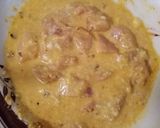 A picture of step 4 of Koila chicken with white pasta.