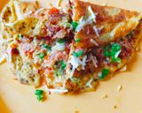 अनियन चीज़ ऑमलेट (onion cheese omelette recipe in Hindi) रेसिपी चरण 4 फोटो