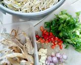Foto langkah ke 1 dari resep 23.1~ Tumis Toge (+ ikan asin bulu ayam).