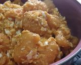 Foto langkah ke 5 dari resep Udang Goreng Saus Telur Asin.