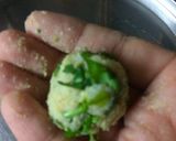 A picture of step 4 of Green peas and brown rice croquettes.