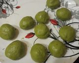 A picture of step 14 of Spinach cheese balls with Mediterranean chickpea salad.