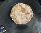 A picture of step 3 of Ragi Jowar Pyaz Pudina Ki Roti.