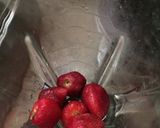 Foto del paso 1 de la receta: Batido de fresas y avena