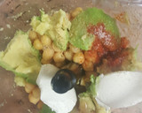 Foto del paso 1 de la receta: Hummus de aguacate y queso crema