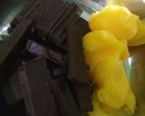 Foto langkah ke 1 dari resep Molten Choco Lava Cake.