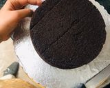 A picture of step 3 of Cream cheese chocolate cake.