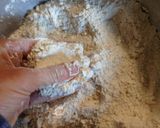 A picture of step 2 of Neujahrsbretzel (German New Year's Pretzel).
