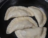 ক্যালজোন-একটি ইতালিয়ান স্ন্যাকস (calzone recipe in Bengali) রেসিপির ধাপ 5 ছবি