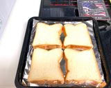 A picture of step 1 of Easy Tasty Ham Pizza Toast.