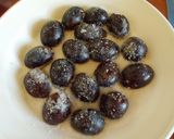 Tojás nélküli szilvás gombóc recept fázis 3 fotója
