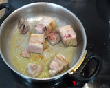 Foto del paso 1 de la receta: Arroz meloso de costillas y boletus