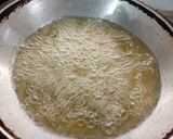 A picture of step 3 of Moras Bhajiya / Pakoda.