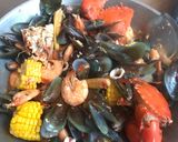 Foto langkah ke 5 dari resep Seafood Platter ala Mecah Piting.